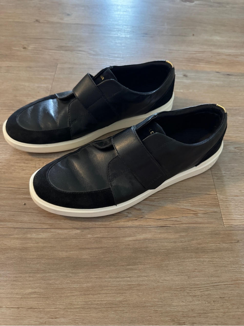 Cole Haan Black Leather & Suede Slip-On Sneakers with White Sole Womens Size 11